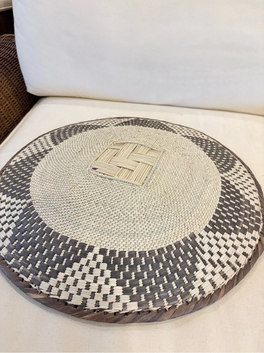 NEW Simple Africa Woven Basket. Made by the Binga people of Zambia/Zimbabwe